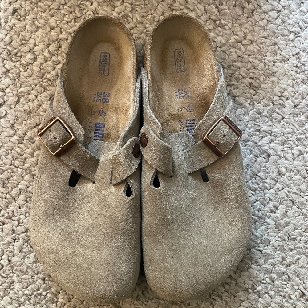 Like New Birkenstock Boston in Taupe -Size 38